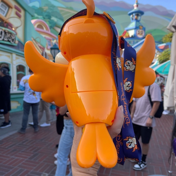 2024 Chuuby Disney Popcorn Bucket - Picture 4 of 5